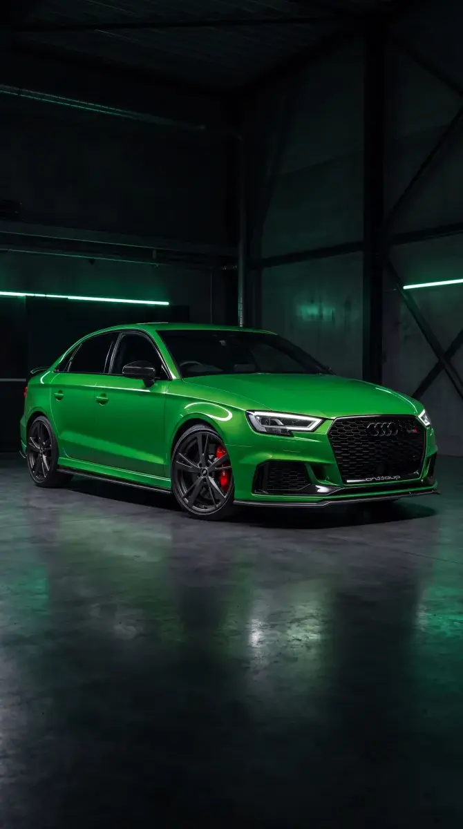 Audi RS3 Limousine